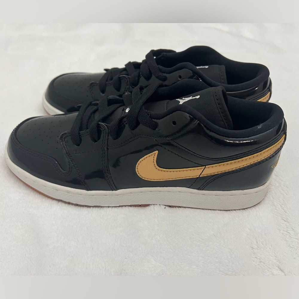 Nike Gold and Black Sneakers Classic Design
